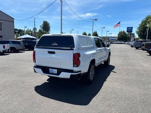 Used 2023 Chevrolet Colorado LT w/ LT Convenience Package II AWD/4WD image 5
