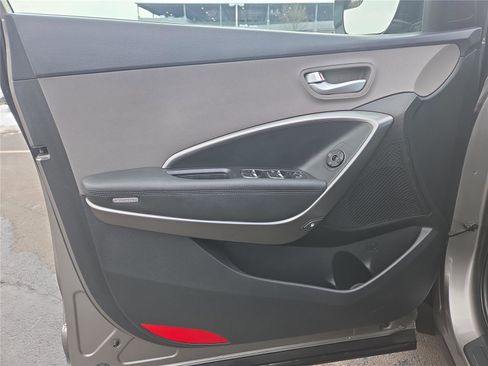 Used 2018 Hyundai Santa Fe Sport image 13