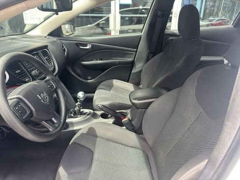 Used 2016 Dodge Dart SE w/ Convenience Group FWD image 4
