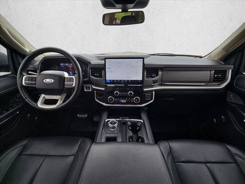 Used 2024 Ford Expedition XLT RWD image 18