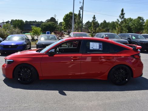 Used 2025 Honda Civic Sport image 6