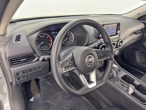 Used 2023 Nissan Sentra S image 12