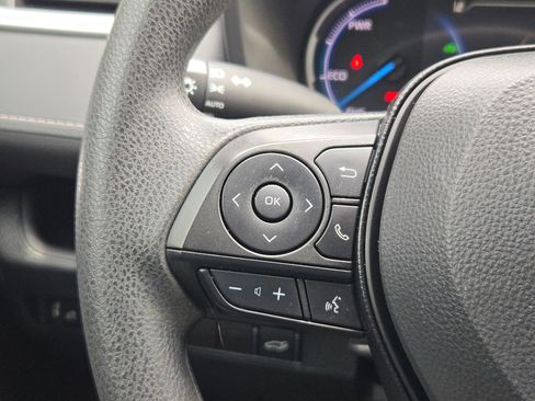 Used 2024 Toyota RAV4 XLE image 23