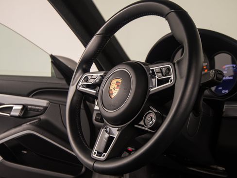 Used 2024 Porsche 718 Cayman GTS RWD image 31