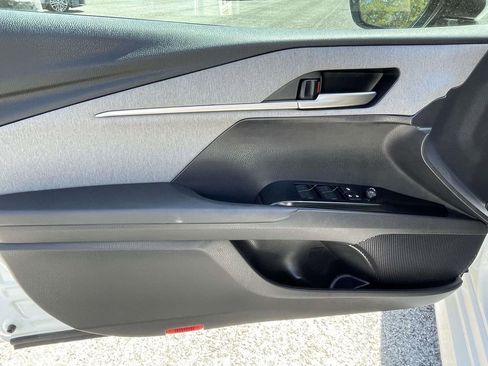 Used 2025 Toyota Camry LE image 14