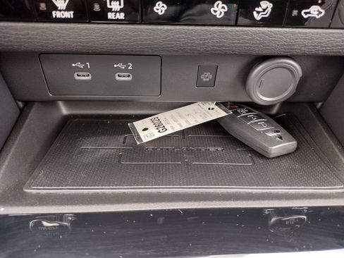 New 2026 Mitsubishi Outlander SE image 25