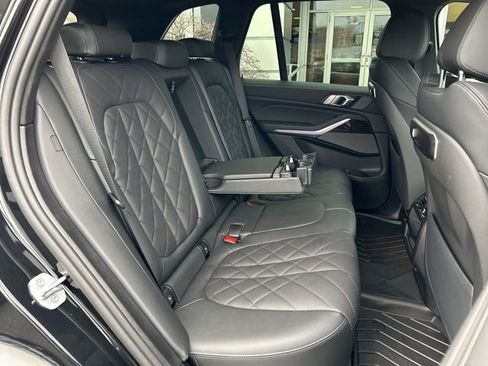 Used 2025 BMW X5 xDrive40i w/ Premium Package image 29