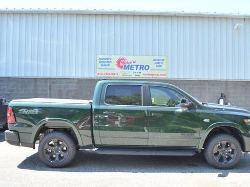 New 2026 RAM 1500 Big Horn AWD/4WD image 9