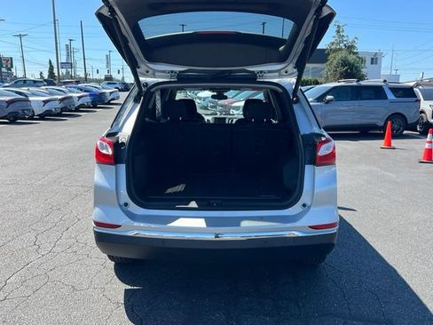 Used 2020 Chevrolet Equinox LT w/ Driver Convenience Package FWD image 10