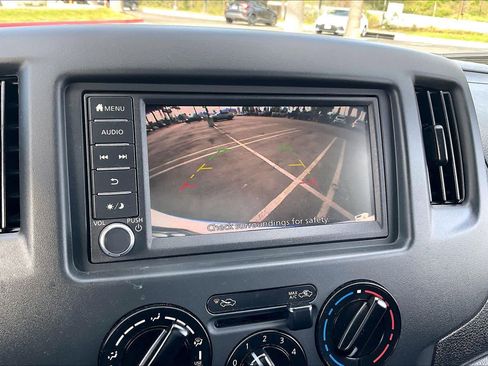 Used 2021 Nissan NV200 S w/ Back Door Glass Package image 26