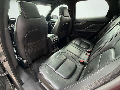 Used 2018 Jaguar F-PACE S AWD/4WD image 21