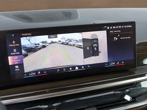 Used 2025 BMW X7 xDrive40i w/ Executive Package image 17