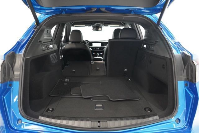 New 2025 Alfa Romeo Stelvio Sprint AWD/4WD image 31