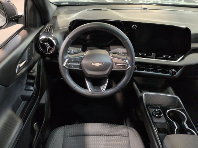 Used 2026 Chevrolet Equinox LT w/ Safety and Technology Package FWD image 15