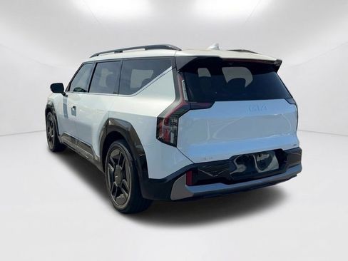 Used 2024 Kia EV9 GT-Line AWD/4WD image 8