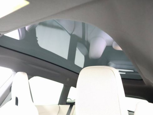 New 2025 BMW iX xDrive50 w/ Premium Package image 15