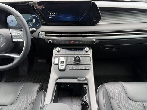 Used 2023 Hyundai Palisade Limited FWD image 15