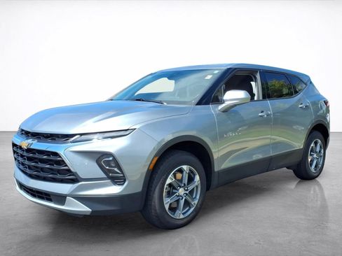Certified 2024 Chevrolet Blazer LT FWD image 1
