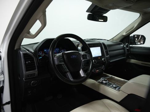 Used 2021 Ford Expedition Platinum image 32
