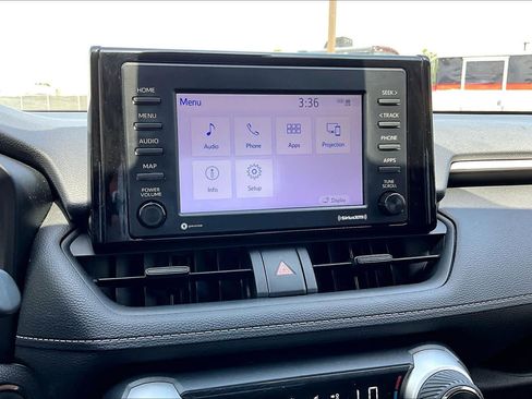 Used 2021 Toyota RAV4 XLE FWD image 34