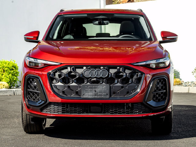 New 2026 Audi Q5 2.0T AWD/4WD image 3
