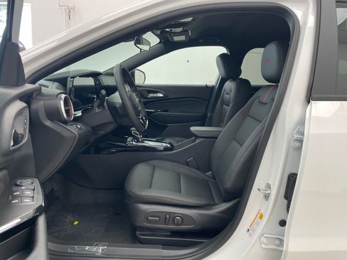 New 2026 Chevrolet Trax RS w/ Driver Confidence Package FWD image 8