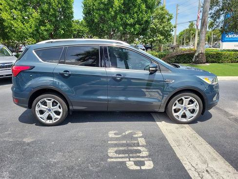 Used 2019 Ford Escape Titanium image 6