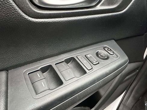 Certified 2025 Honda CR-V EX image 32