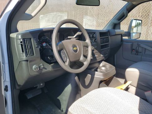 New 2025 Chevrolet Express 3500 w/ Power Convenience Package image 20