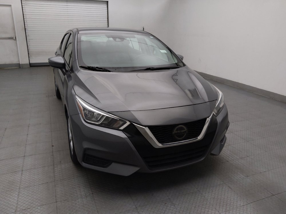 Used 2020 Nissan Versa SV FWD image 14