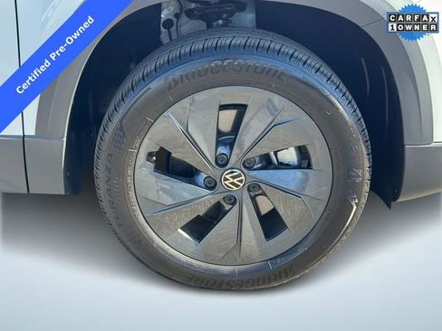 Certified 2025 Volkswagen Taos S image 6