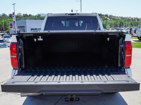 Used 2024 Toyota Tacoma TRD Off-Road w/ TRD Off Road Upgrade Package AWD/4WD image 14