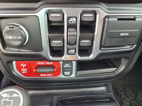 Used 2023 Jeep Gladiator Rubicon w/ LED Lighting Group image 25