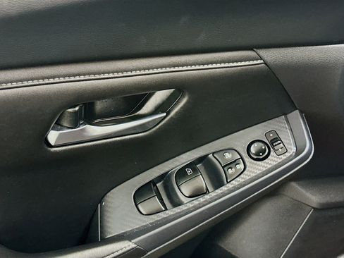 Used 2024 Nissan Sentra SV image 15