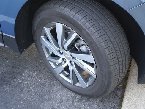 Used 2024 Chevrolet Equinox LT FWD image 7