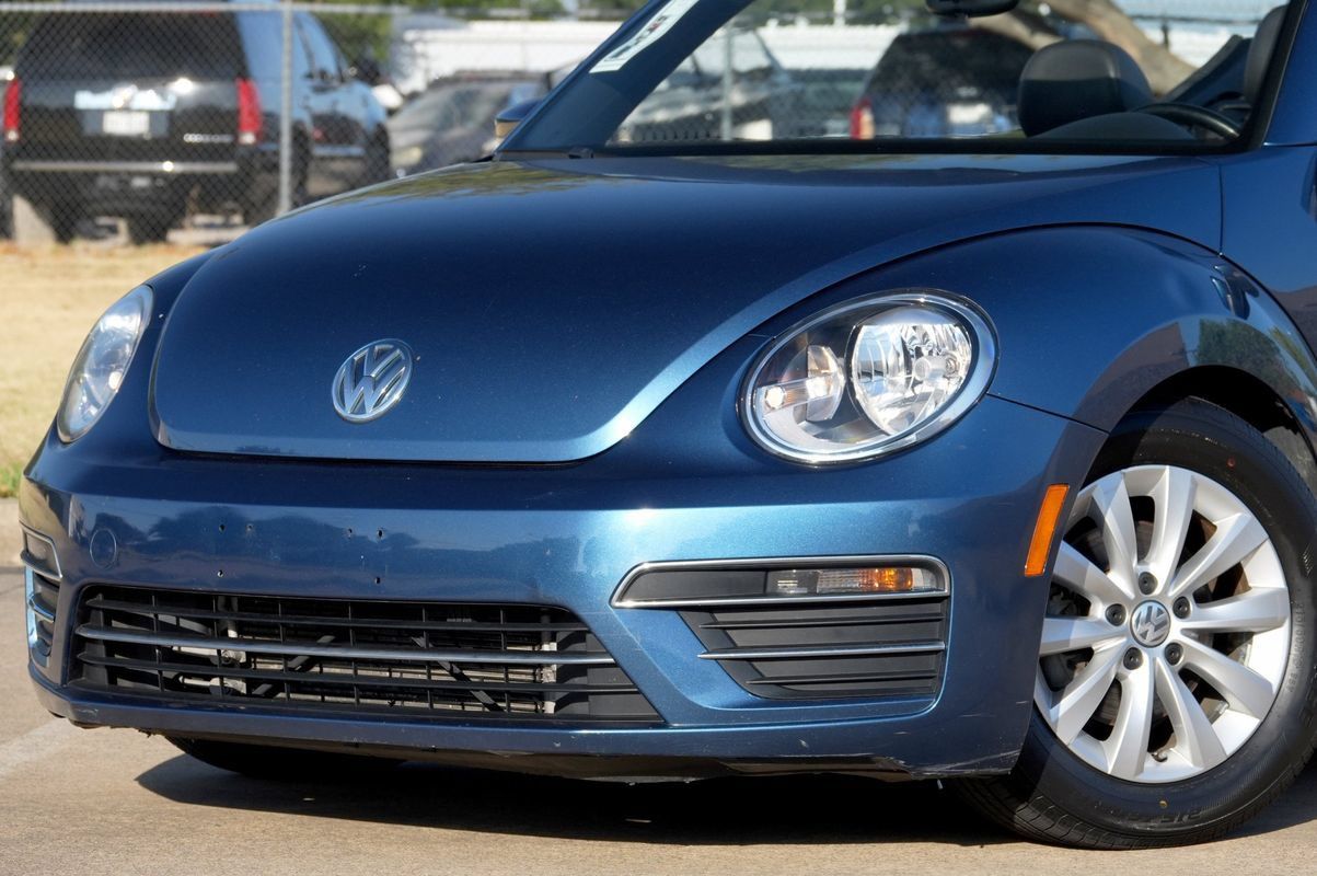 Used 2019 Volkswagen Beetle 2.0T S FWD image 22