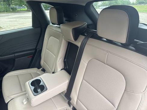Certified 2022 Ford Escape SEL AWD/4WD image 25