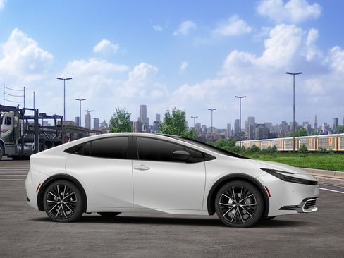 New 2027 Toyota Prius XLE FWD image 15