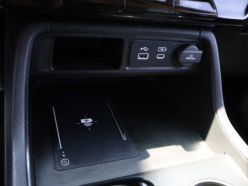 Used 2023 Honda Pilot Touring image 27