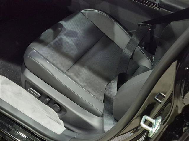 New 2027 Toyota Prius XLE FWD image 4