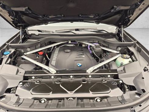 New 2027 BMW X7 xDrive40i w/ M Sport Package AWD/4WD image 18
