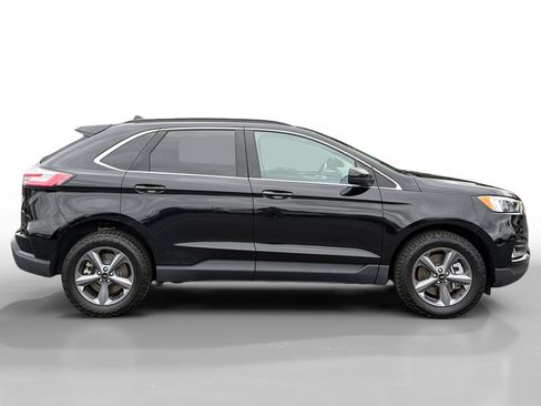 Used 2022 Ford Edge SEL w/ Sport Appearance Package image 6