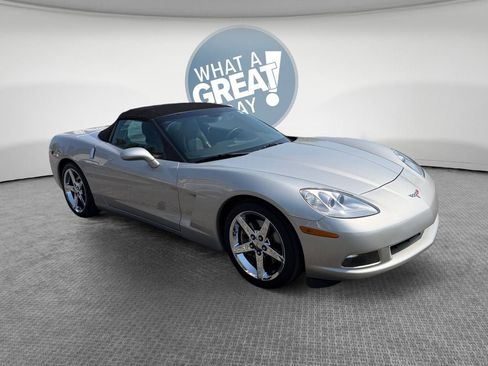 Used 2007 Chevrolet Corvette Convertible RWD image 1