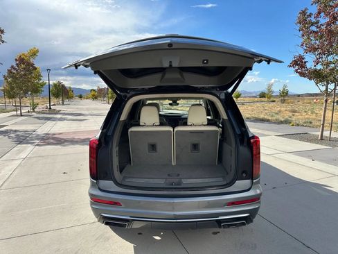 Used 2020 Cadillac XT6 Premium Luxury image 7