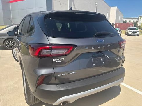Used 2025 Ford Escape Active FWD image 4