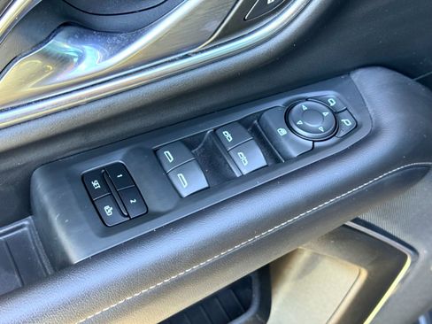 Used 2021 Chevrolet Tahoe LT image 16