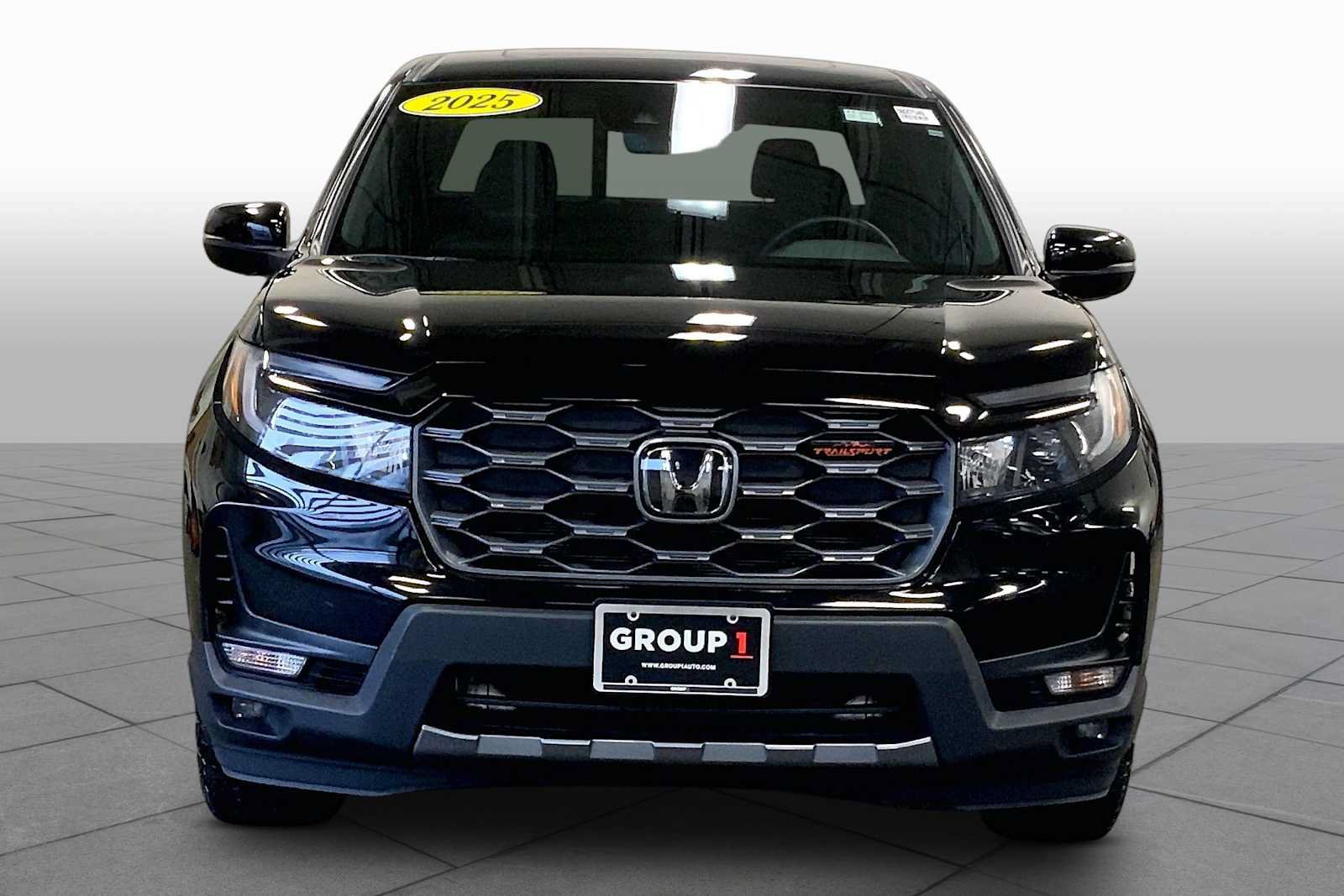 Used 2025 Honda Ridgeline TrailSport image 4
