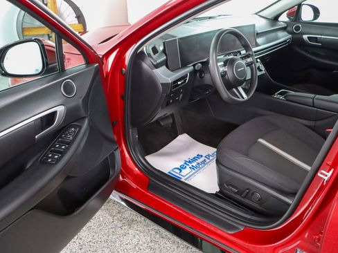 Used 2024 Hyundai Sonata SEL image 3