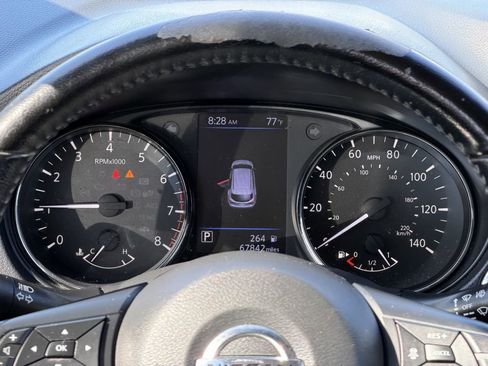 Used 2020 Nissan Rogue Sport SV w/ Technology Package FWD image 16