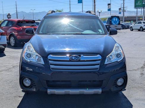 Used 2014 Subaru Outback 2.5i Limited AWD/4WD image 10